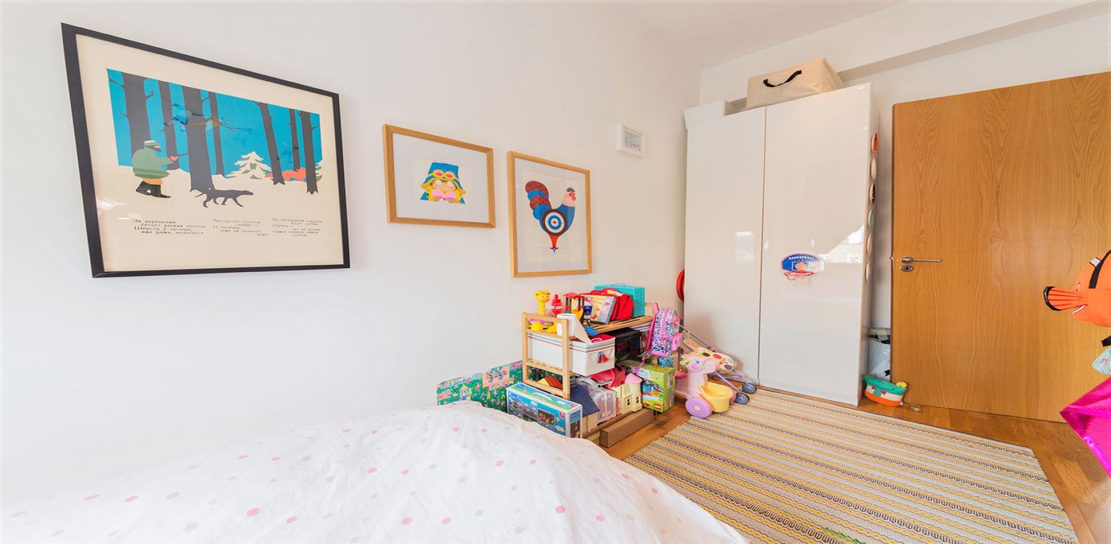 			2 Bedroom, 1 bath, 1 reception Apartment			 Broadhurst Gardens, WEST HAMPSTEAD